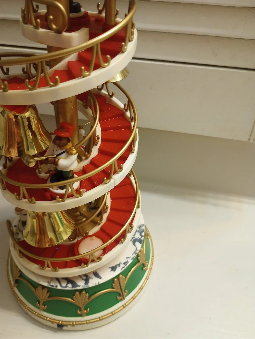 Avon 2003 Spiral Staircase With Bears/Bells - Display Piece Only Does Not Chime